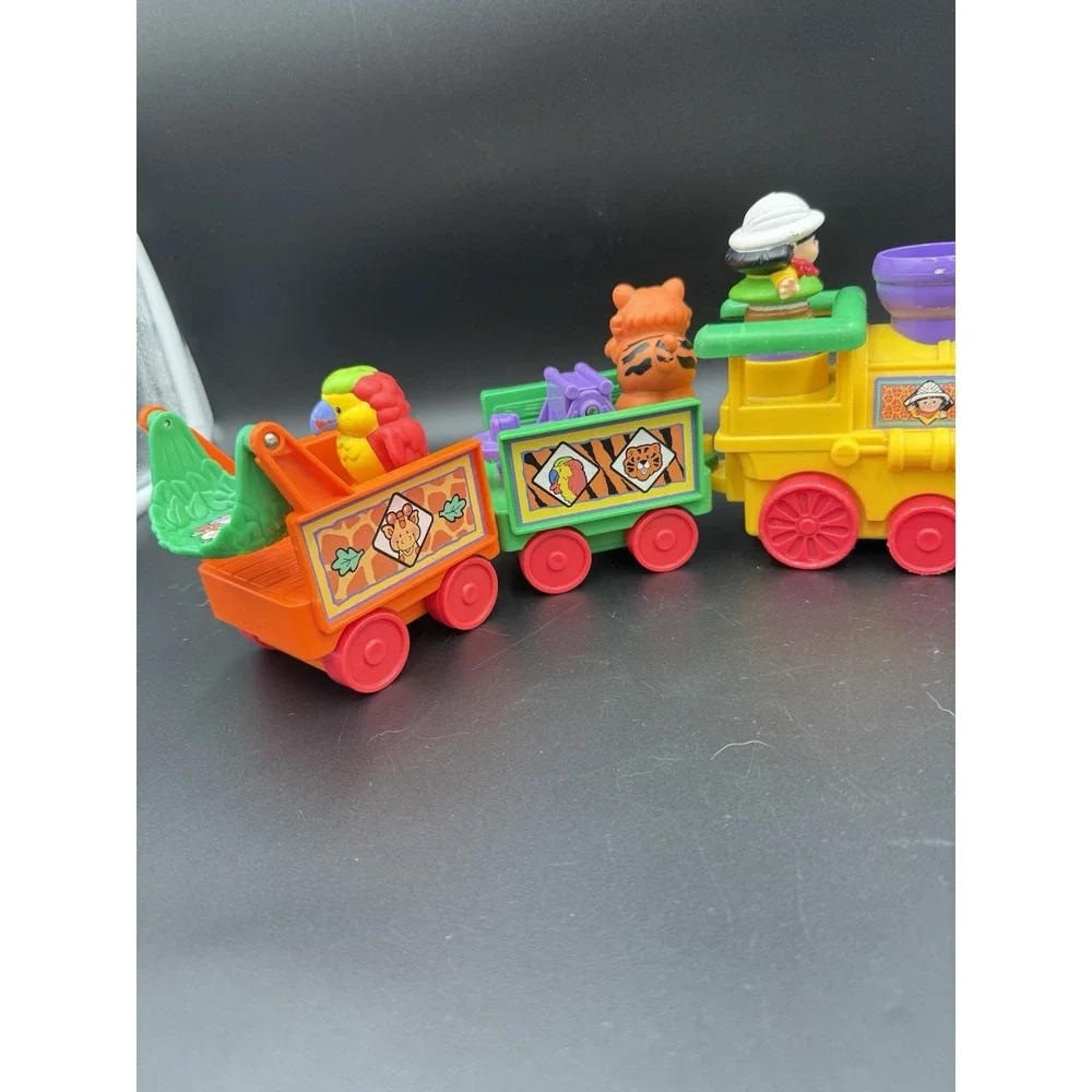 Little People Yellow Musical Zoo Train Zookeeper Tiger Parrot 2001 - NON WORKING